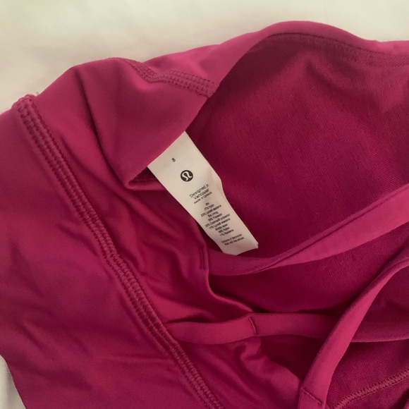 Lululemon sports bra - Picture 3 of 3